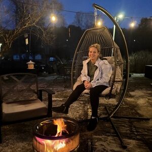 Meet your Posher, Elizabeth